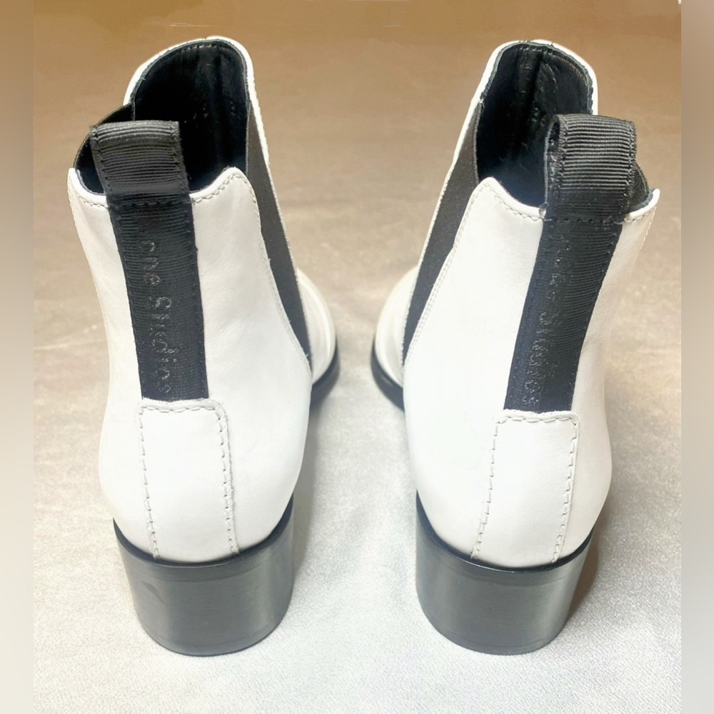 SOLD Acne Studios “Jensen” Chelsea Boots - Picture 9 of 10
